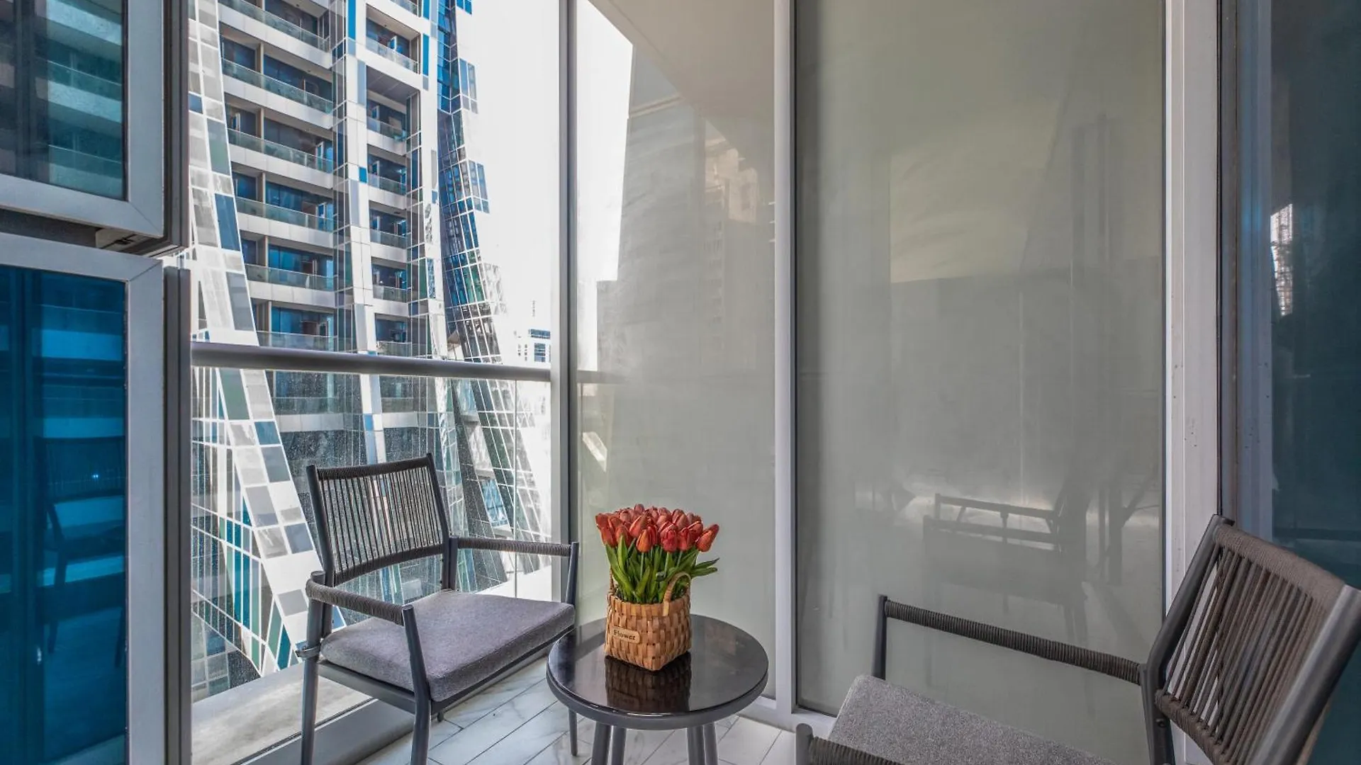 Simply Comfort In J One Tower Dubai Appartamento