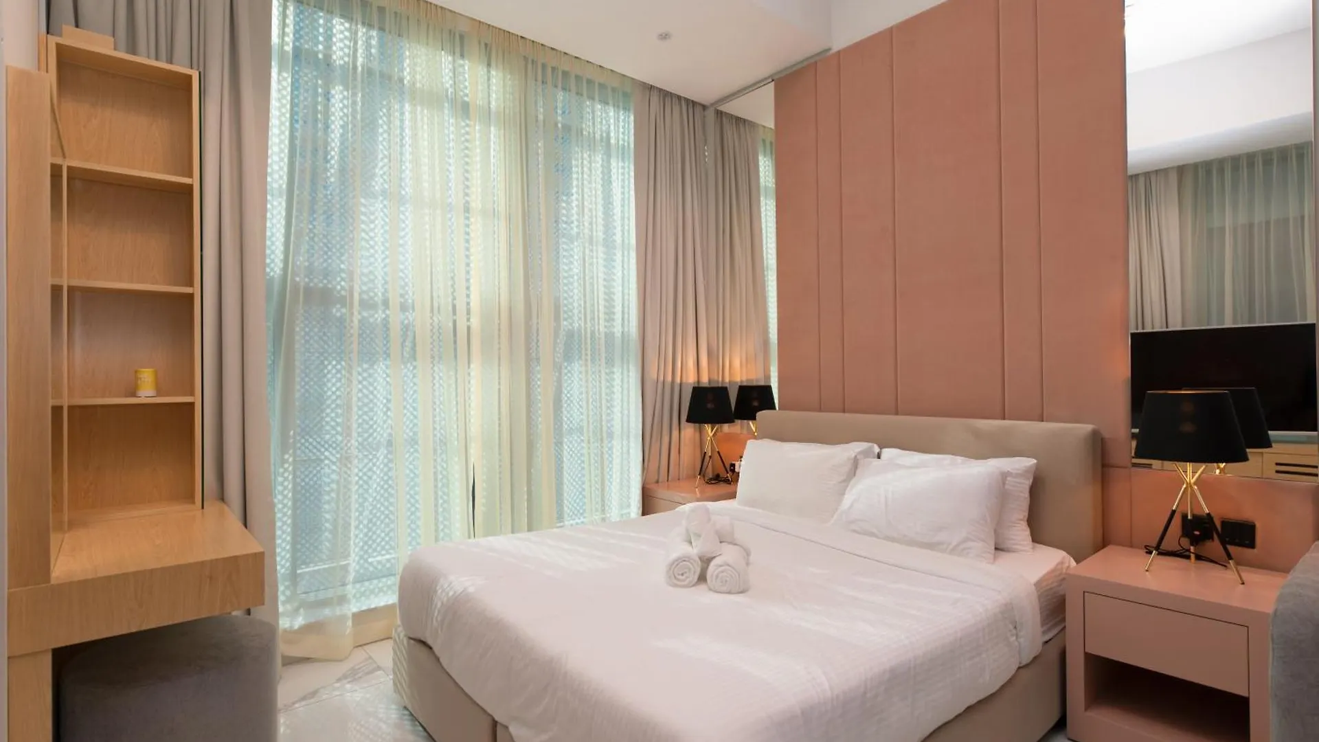 Simply Comfort In J One Tower Dubai Apartment