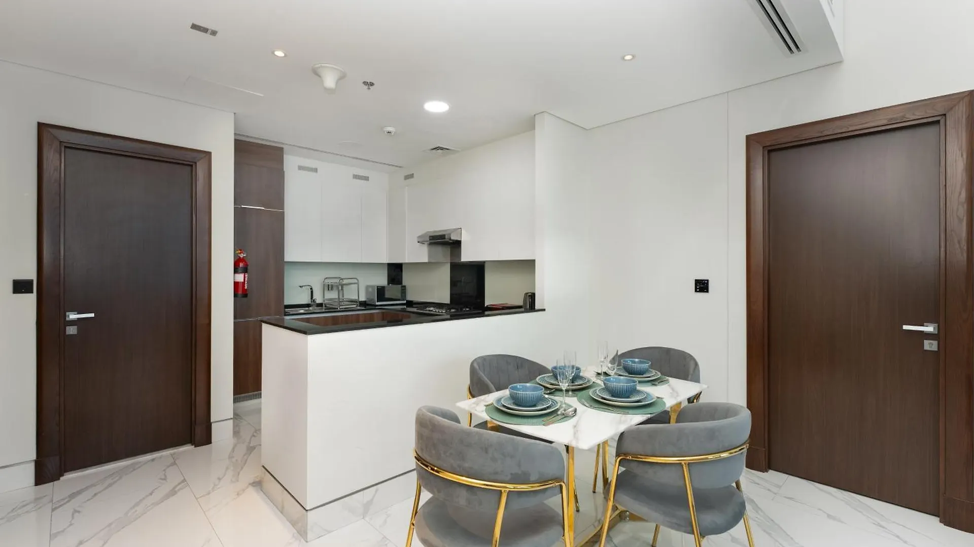Simply Comfort In J One Tower Dubai