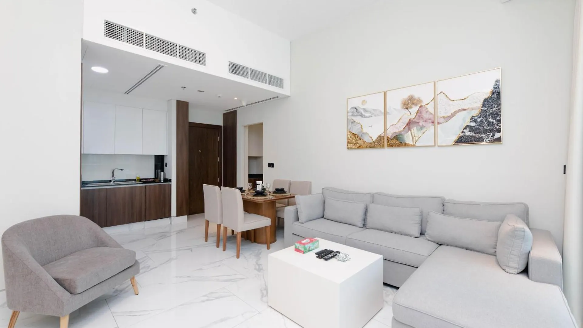 Apartment Simply Comfort In J One Tower Dubai